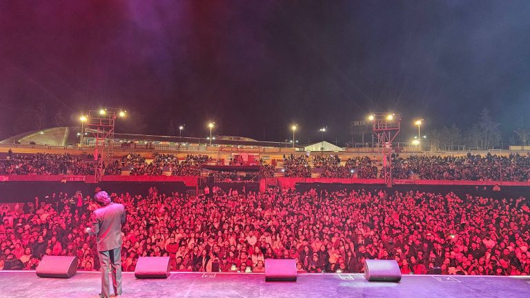 Carlos Burga, Yo Soy José José, ante miles de personas en un concierto